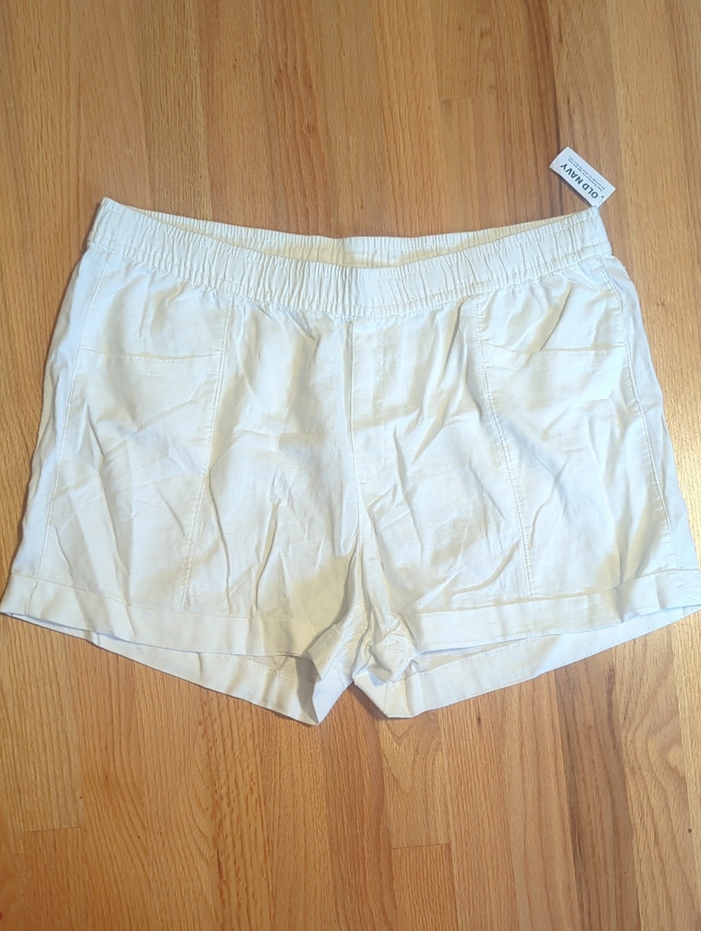 Old Navy White Elastic-Waist Women's Athletic Shorts